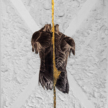 Zwiespalt, 70 x 50cm, Mixed Media Collage. Strukturpasten, Blattgoldimitat, bedruckte Leinwand